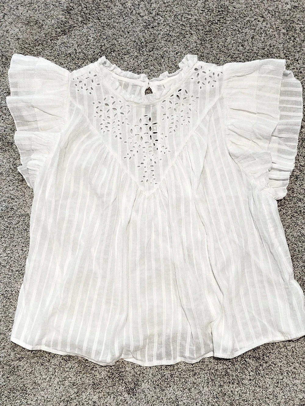 Universal Thread Eyelet Flutter Sleeve Blouse White XXL